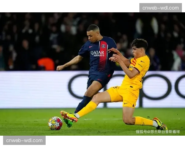 实时：巴黎vs尼斯，穆阿尼接登贝莱助攻推射破门，打入赛季第15球